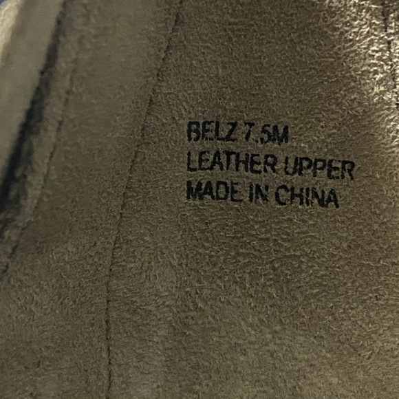 Pour La Victoire Belz Suede Dress Heels Sandals - Picture 16 of 16